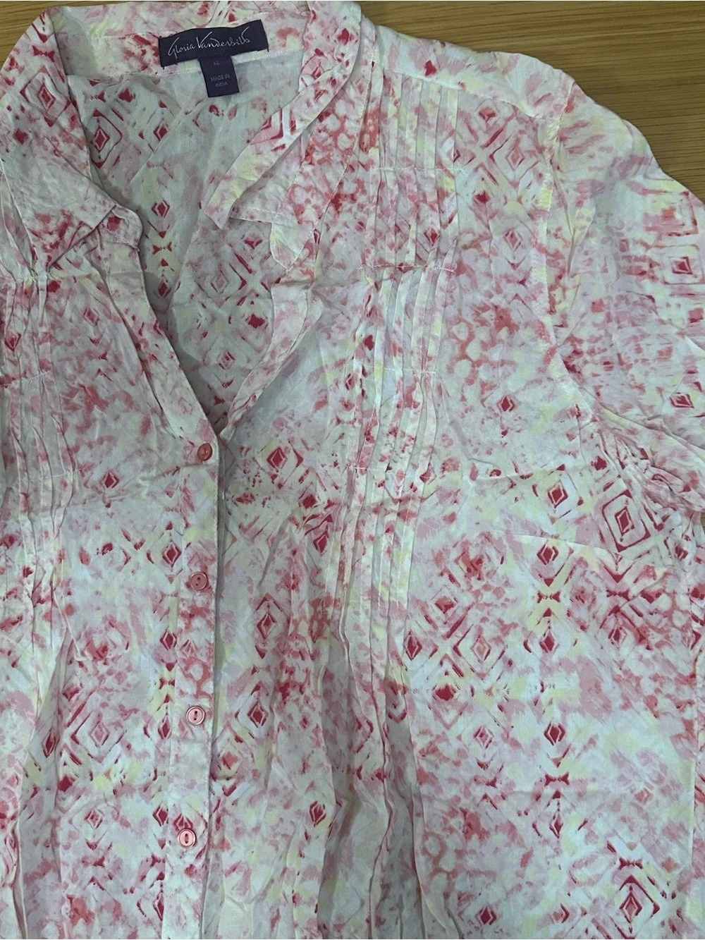 Gloria Vanderbilt Geometric Button Down Pink & White Size Medium